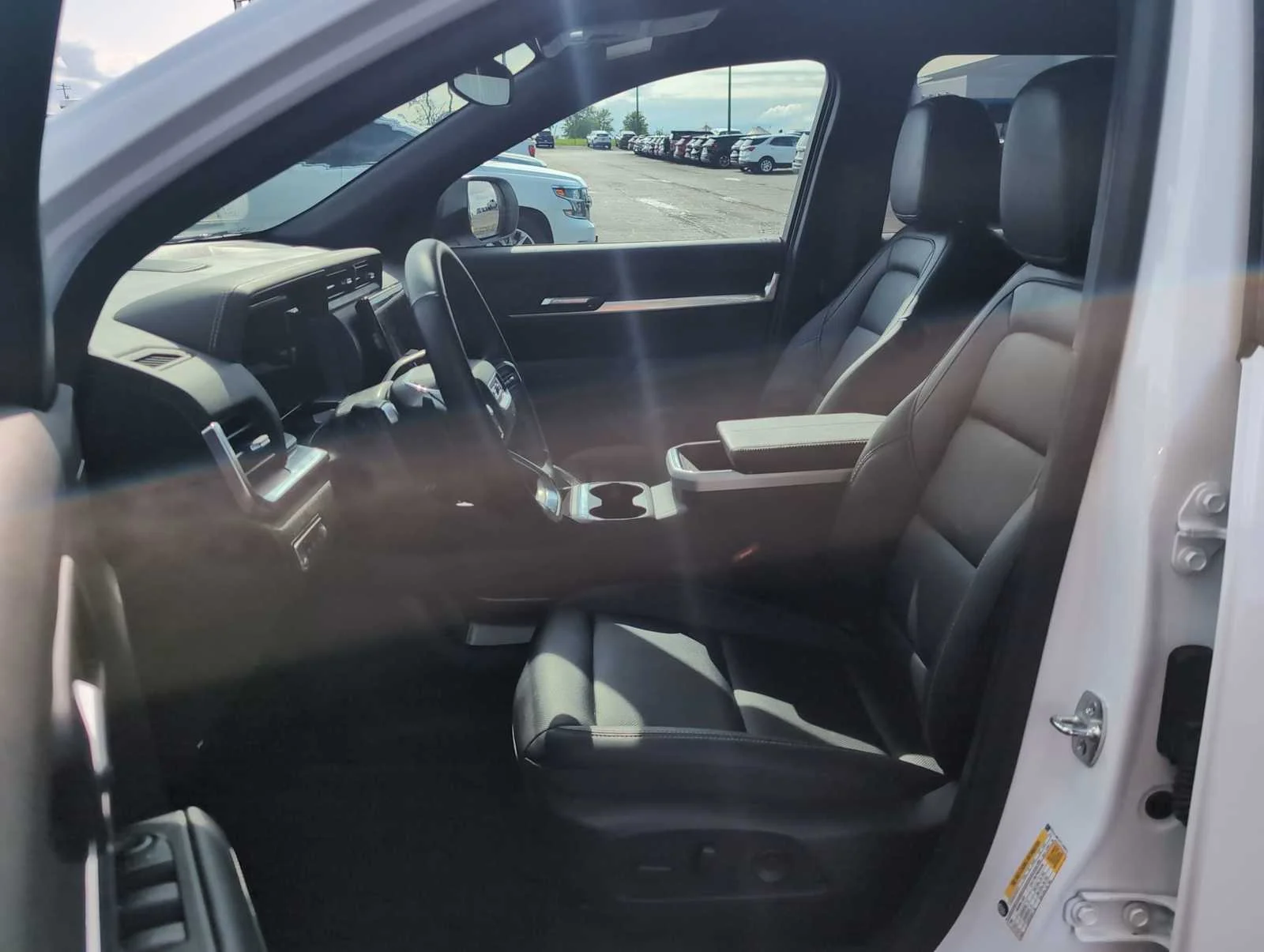Used 2026 Summit White GMC Elevation image 22