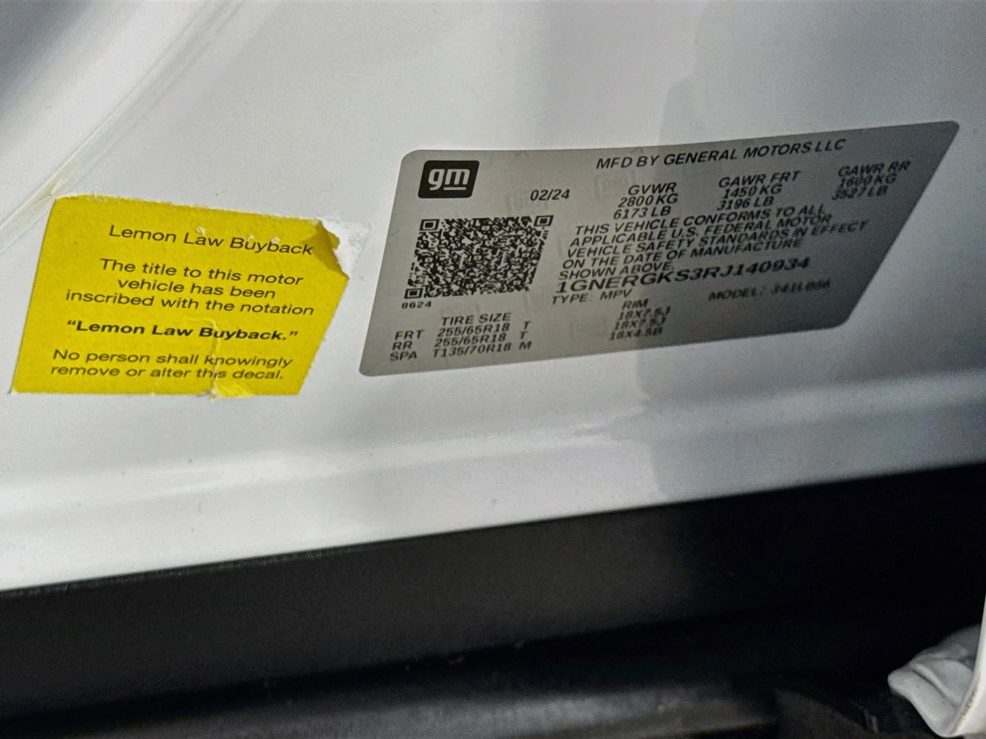 Used 2024 Summit White Chevrolet LT image 34