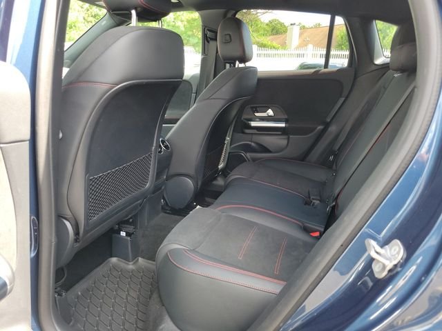 Used 2023 Blue Mercedes-Benz GLA 250 image 17