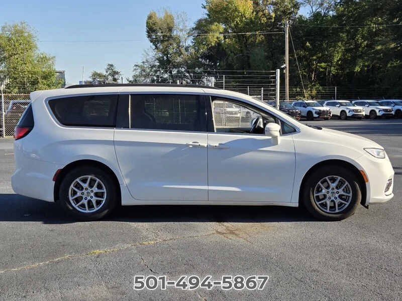 Used 2022 Bright White Clearcoat CHRYSLER TOURING L image 6
