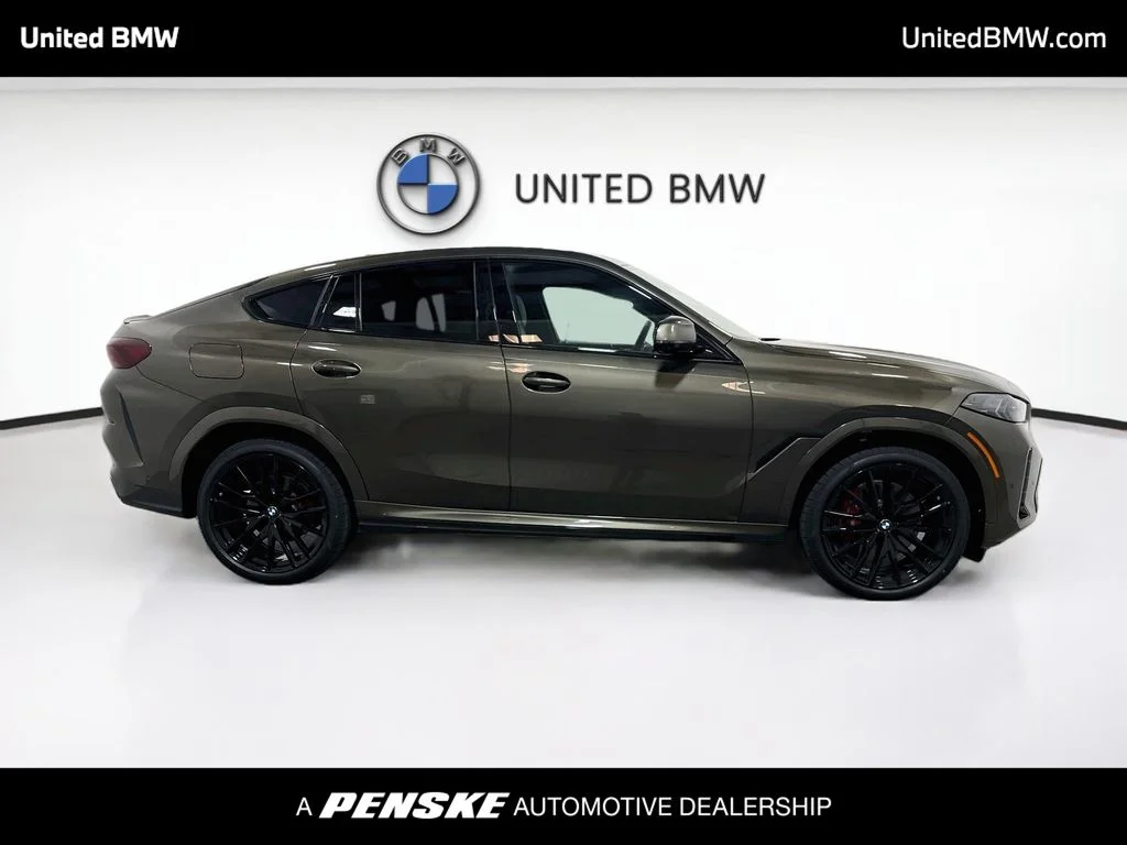 New 2027 Manhattan Green Metallic BMW xDrive40i image 4