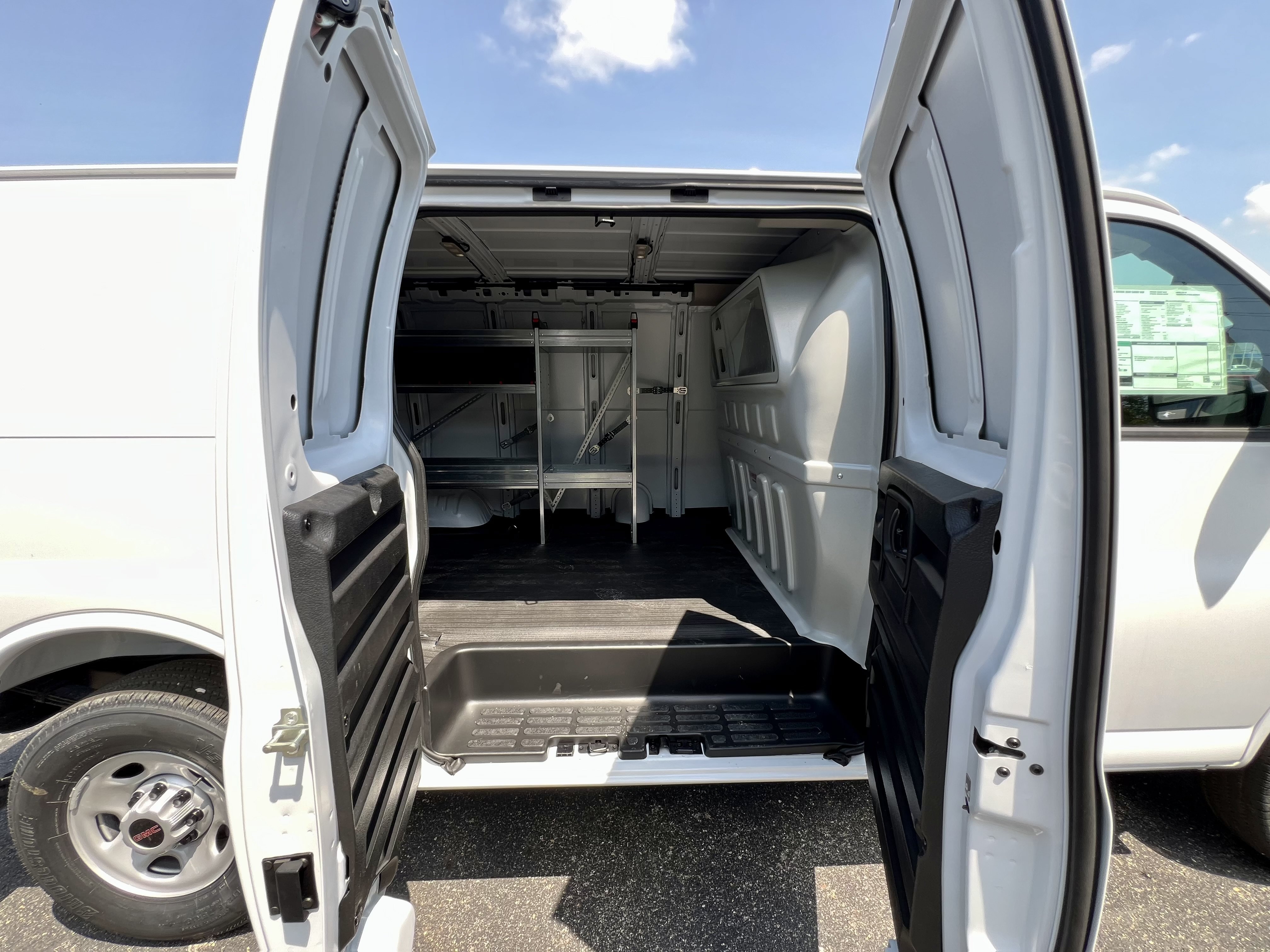 New 2026 Summit White GMC Work Van image 22