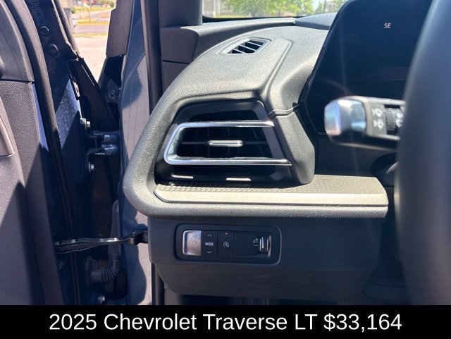 Used 2025 Lakeshore Blue Chevrolet LT image 20