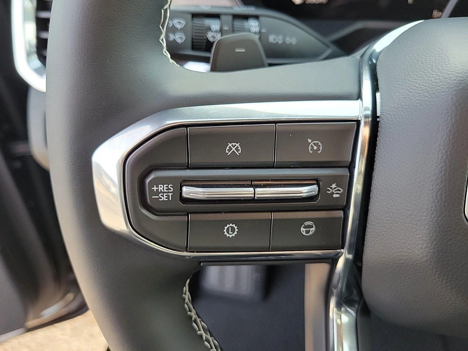 2026 GMC Acadia Denali - Photo 22