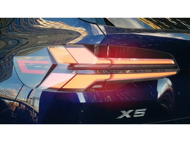 New 2026 Tanzanite Blue II Metallic BMW  image 8