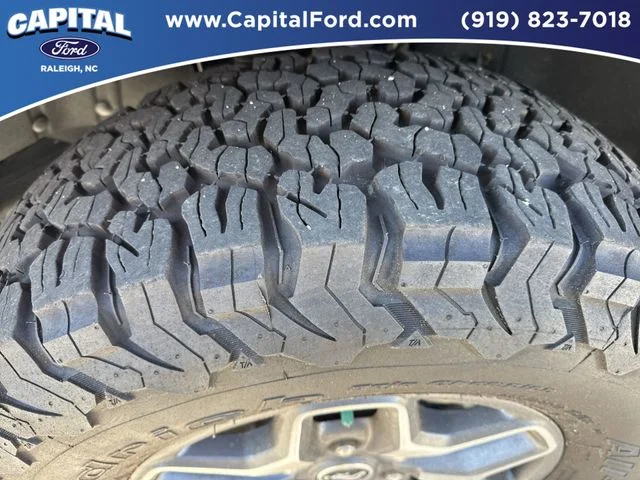 Used 2025 White Ford Badlands image 14