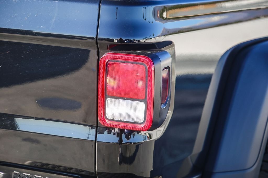 2022 Jeep Gladiator Mojave - Photo 10