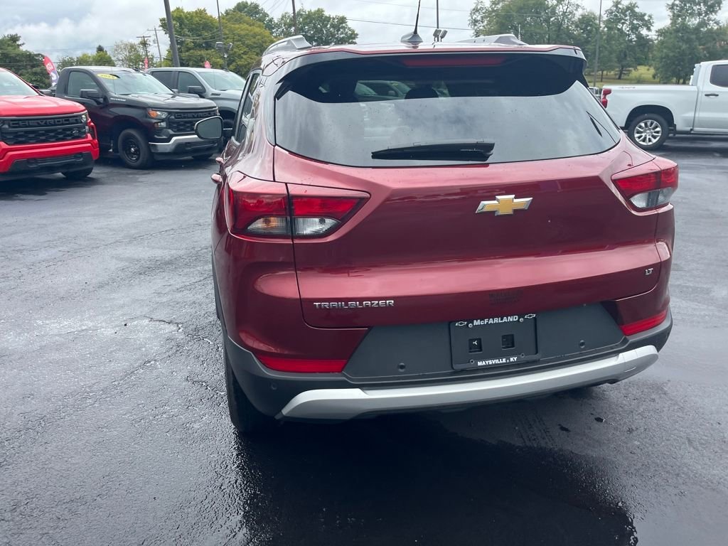 2025 Chevrolet Trailblazer LT photo 4