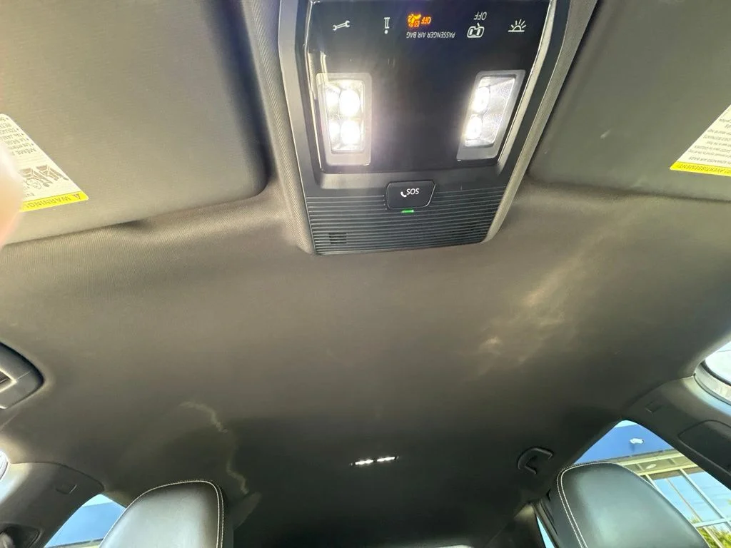Used 2024  Volkswagen 2.0T SE w/Technology image 29