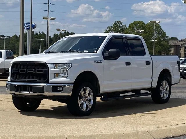Used 2015 White Ford XLT image 6