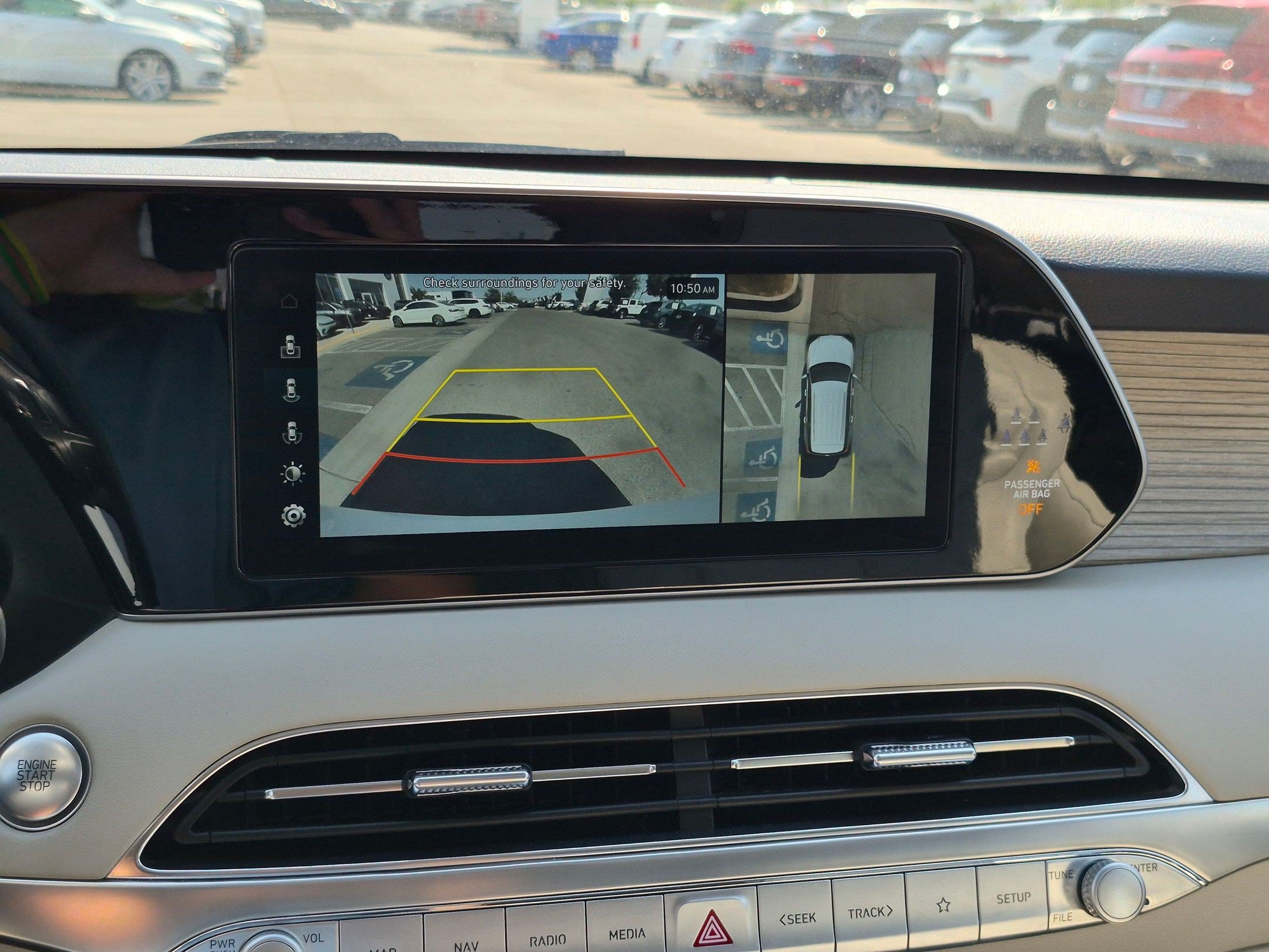 Used 2022 Hyper White Hyundai Limited image 23