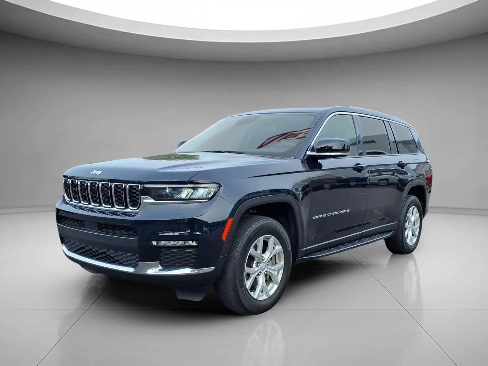 Used 2023 Midnight Sky Jeep Limited image 1
