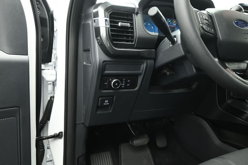 New 2026 Oxford White Ford STX image 11
