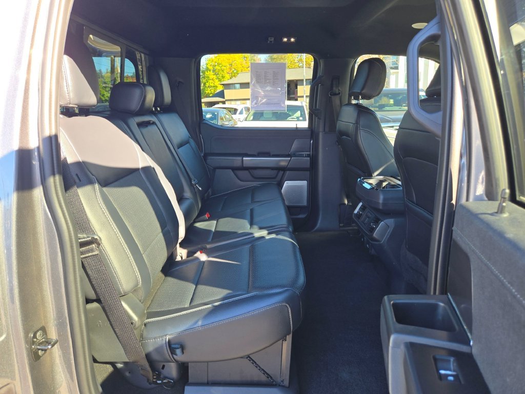 Used 2024 Gray Metallic Ford Lariat image 13