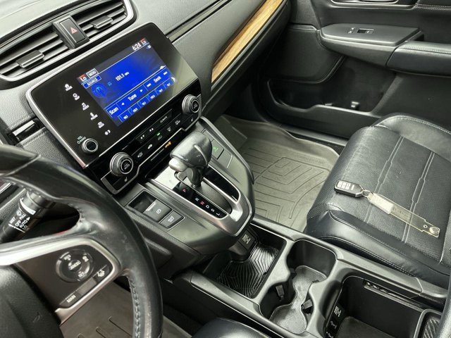 Used 2019 Lunar Silver Metallic Honda Touring image 17