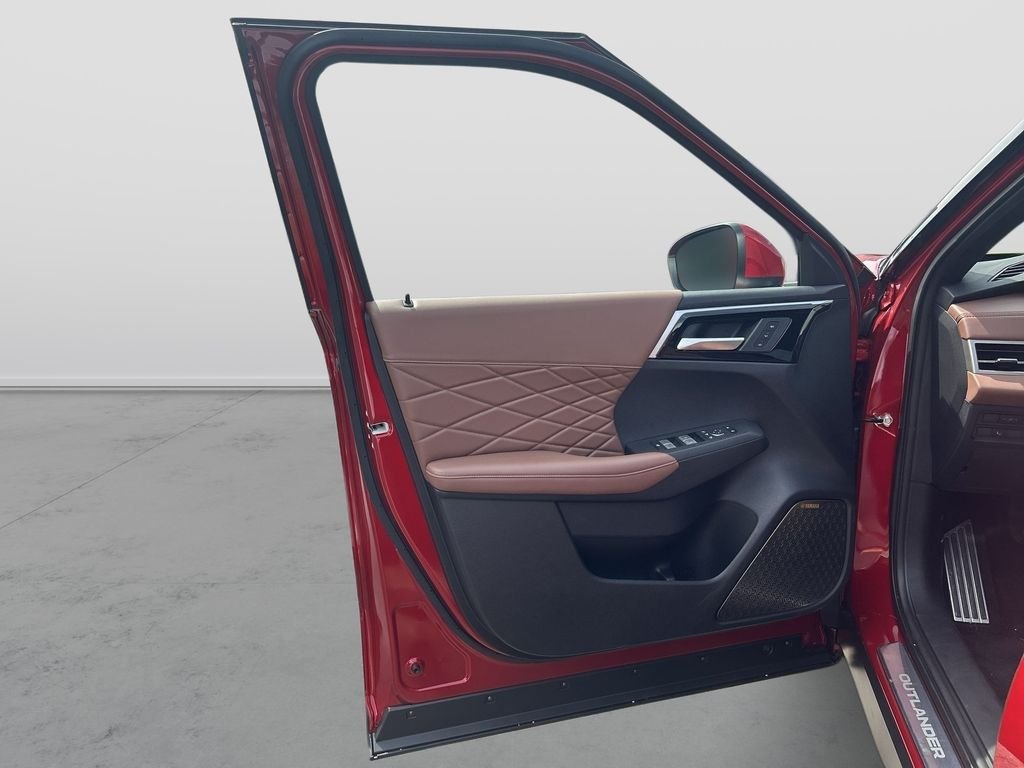 New 2026 RED DIAMOND/BLK Mitsubishi SEL image 14
