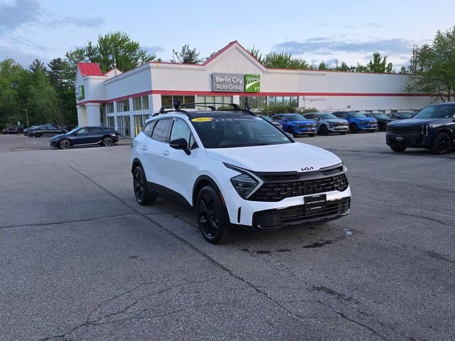 Used 2025 White Kia X-Line image 33