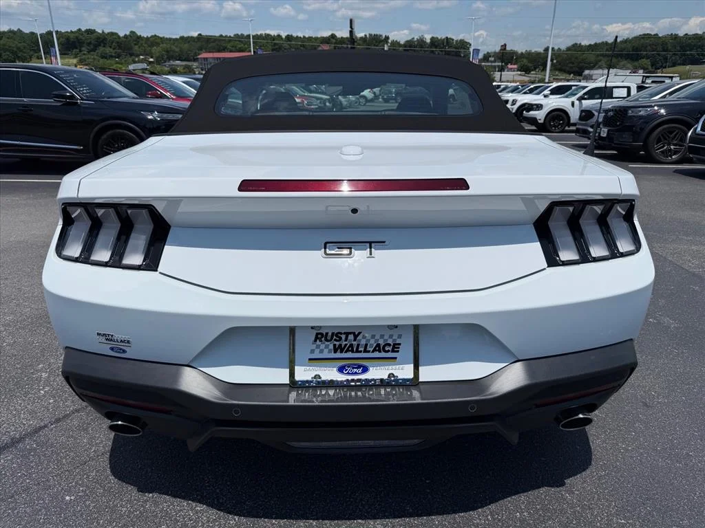 New 2026 Oxford White Ford GT Premium Convertible image 5