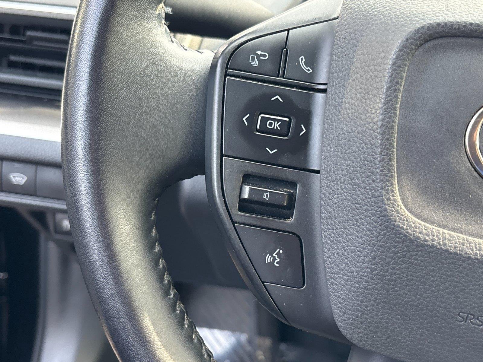 Used 2023 Midnight Black Metallic Toyota LE image 19