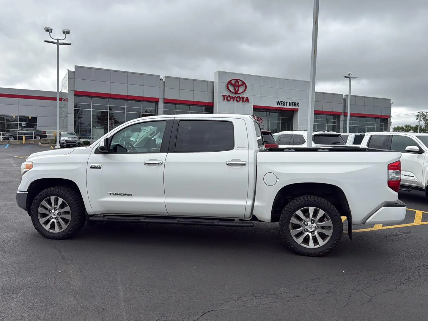 Used 2016 Super White Toyota LTD image 6