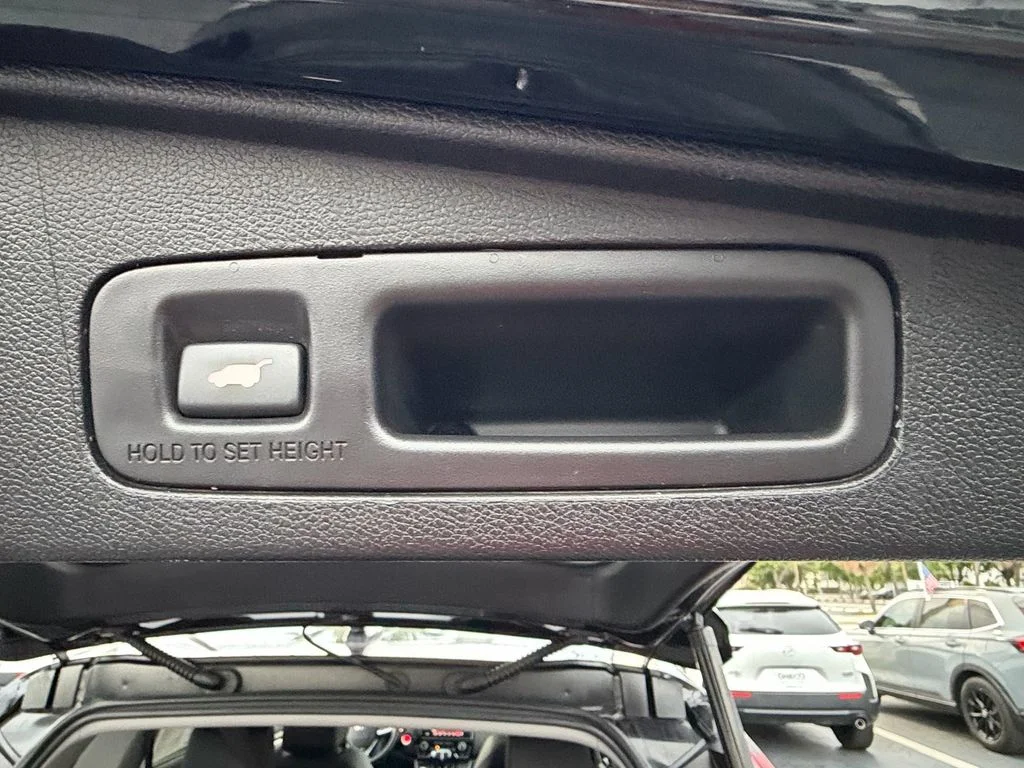 Used 2020 Black Honda EX-L image 15