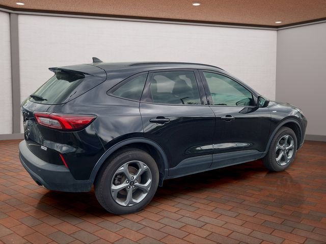 Used 2025 Black Metallic Ford ST-Line image 3