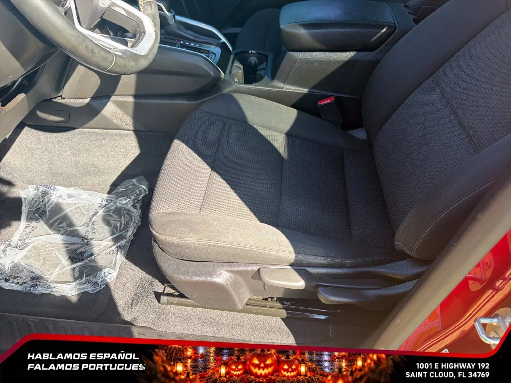 Used 2023 RADIANT RED TINTCOAT Chevrolet 2WD LT image 16