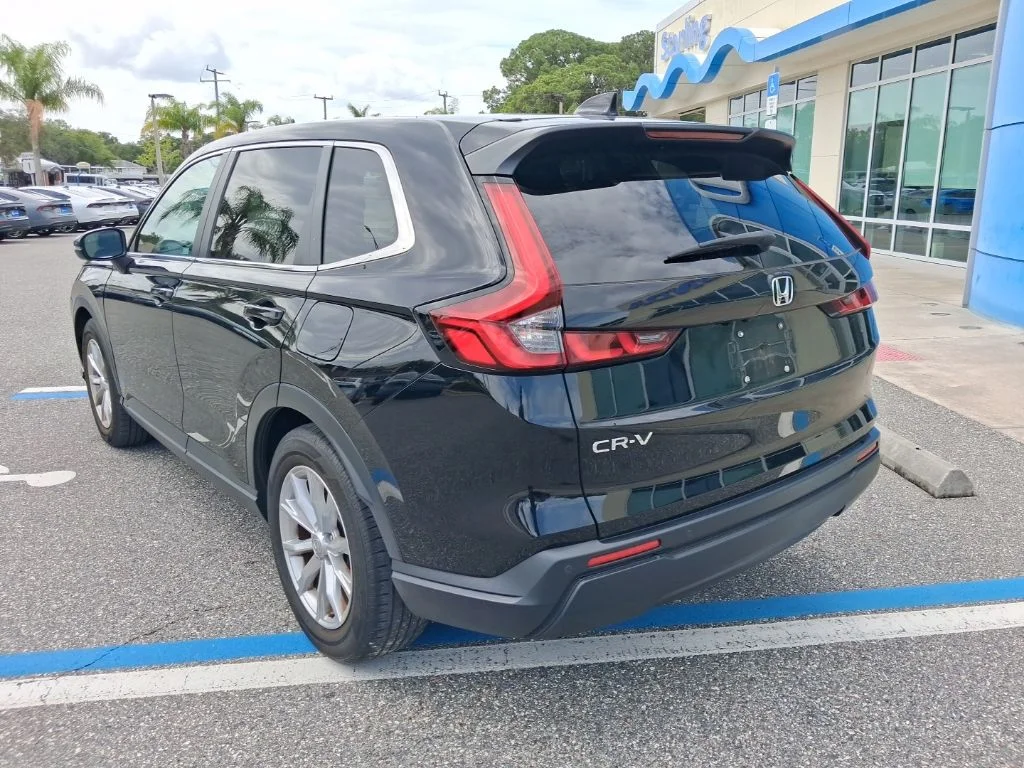 Used 2024  Honda EX-L image 7