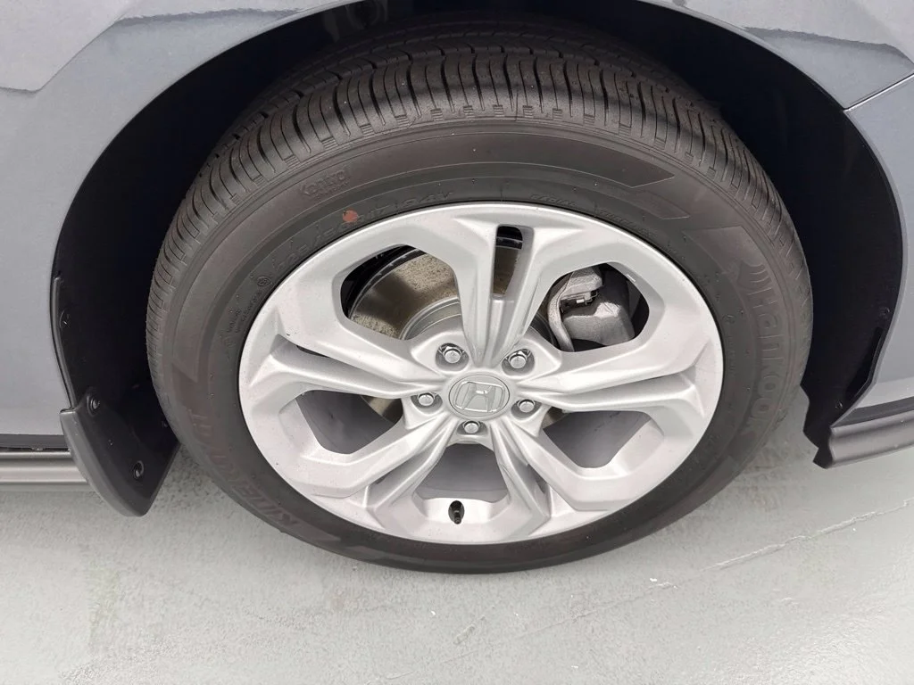 New 2026 Meteorite Gray Metallic Honda LX image 13