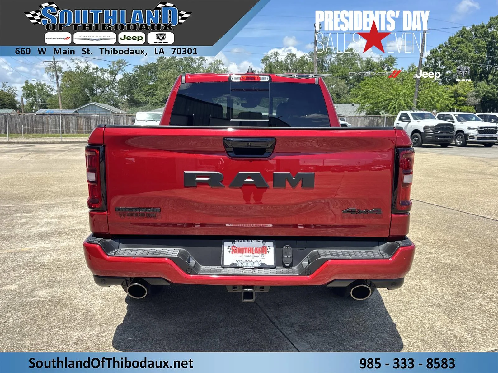 New 2026 Molten Red Pearl-Coat Exterior Paint RAM Big Horn image 5