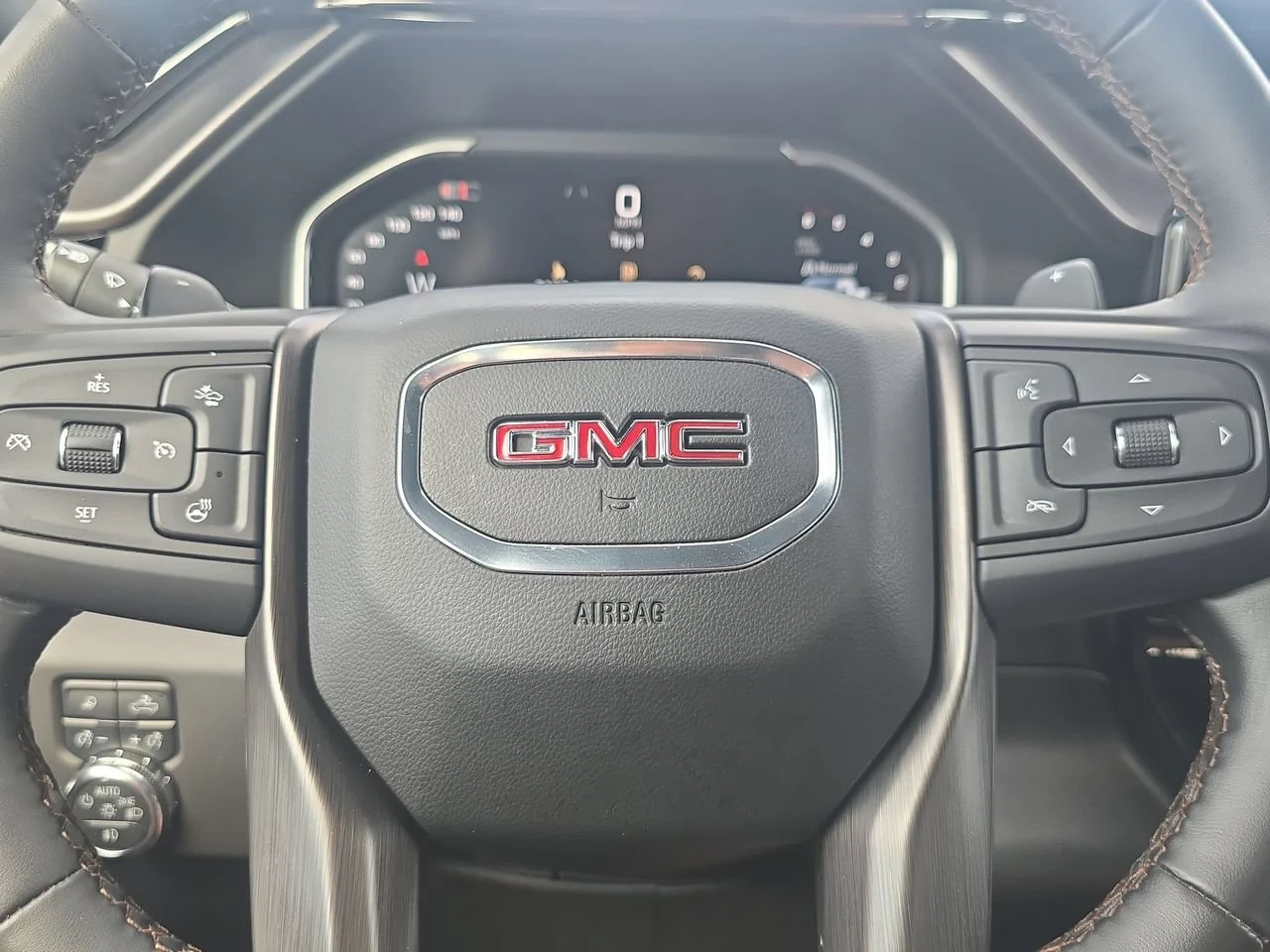 Used 2024 Onyx Black GMC AT4 image 12