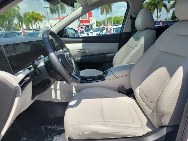 Certified Used 2025 White Hyundai SEL Convenience image 13