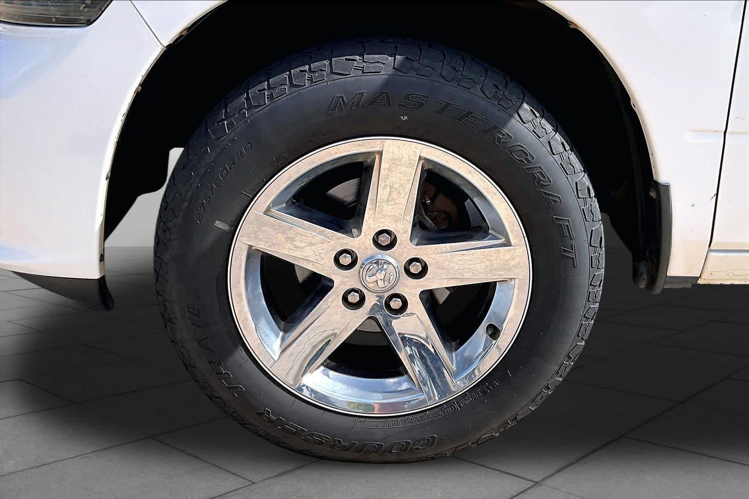Used 2013 Bright White Ram Express image 6