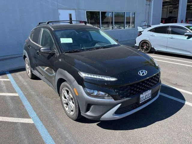 Used 2022 Ultra Black Hyundai SEL image 2