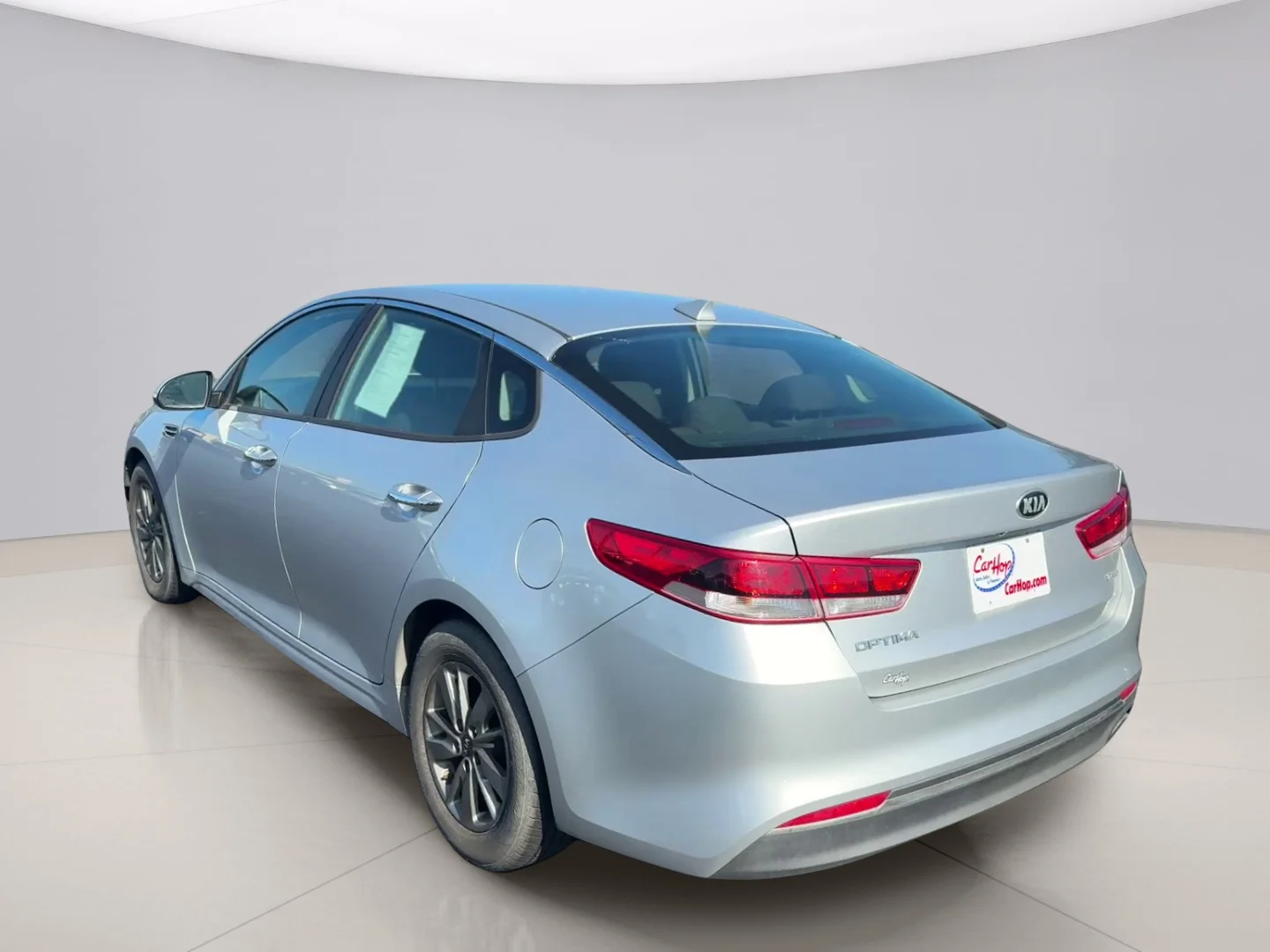 Used 2016 Silver Kia LX image 7