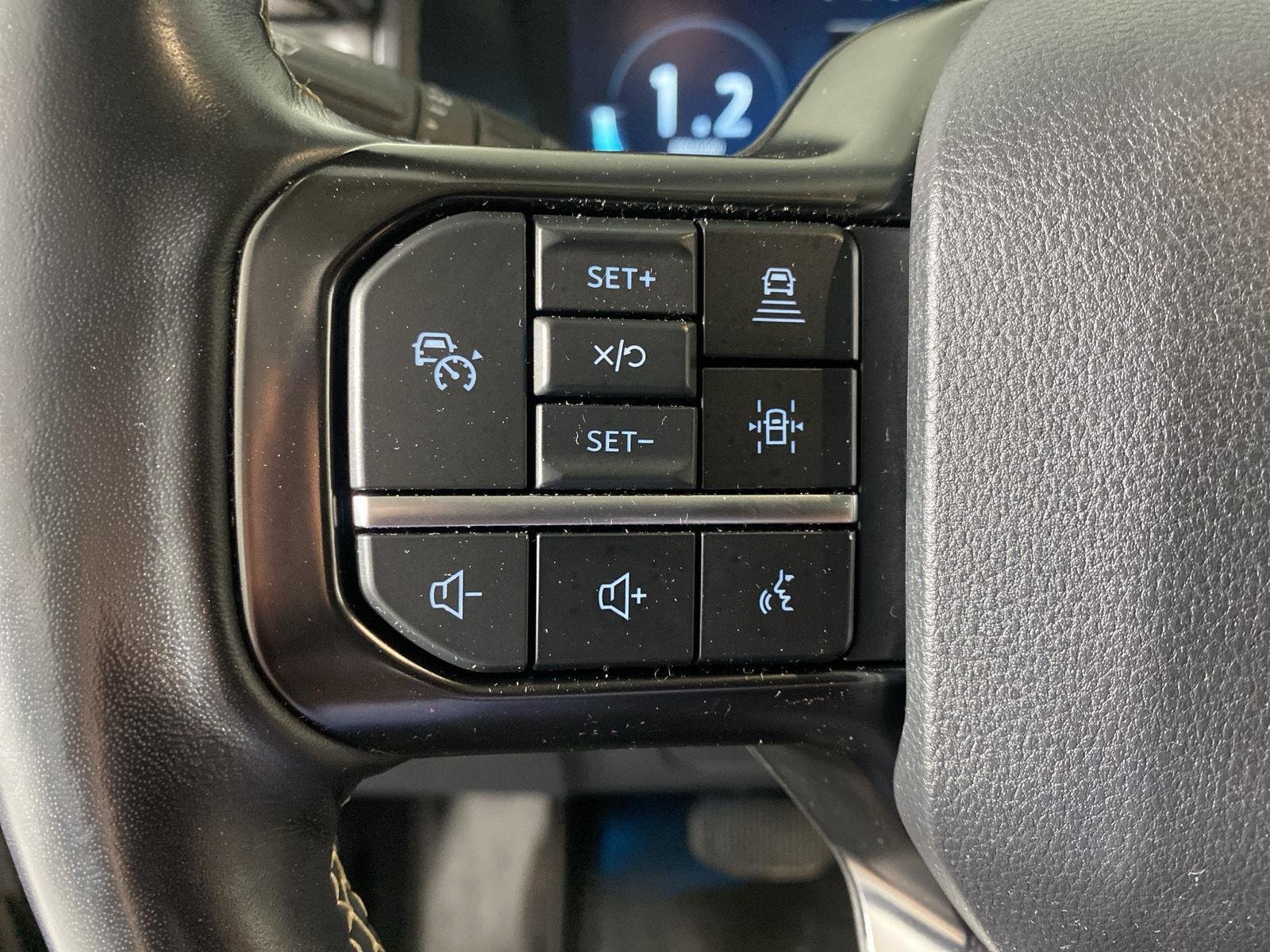 Used 2023 Agate Black Ford Platinum image 18