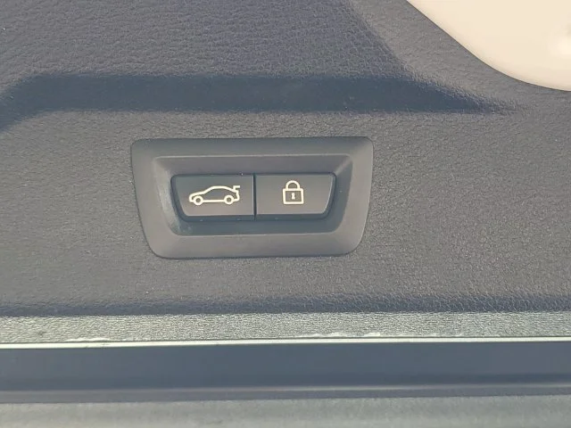 Used 2014  BMW xDrive35i image 36