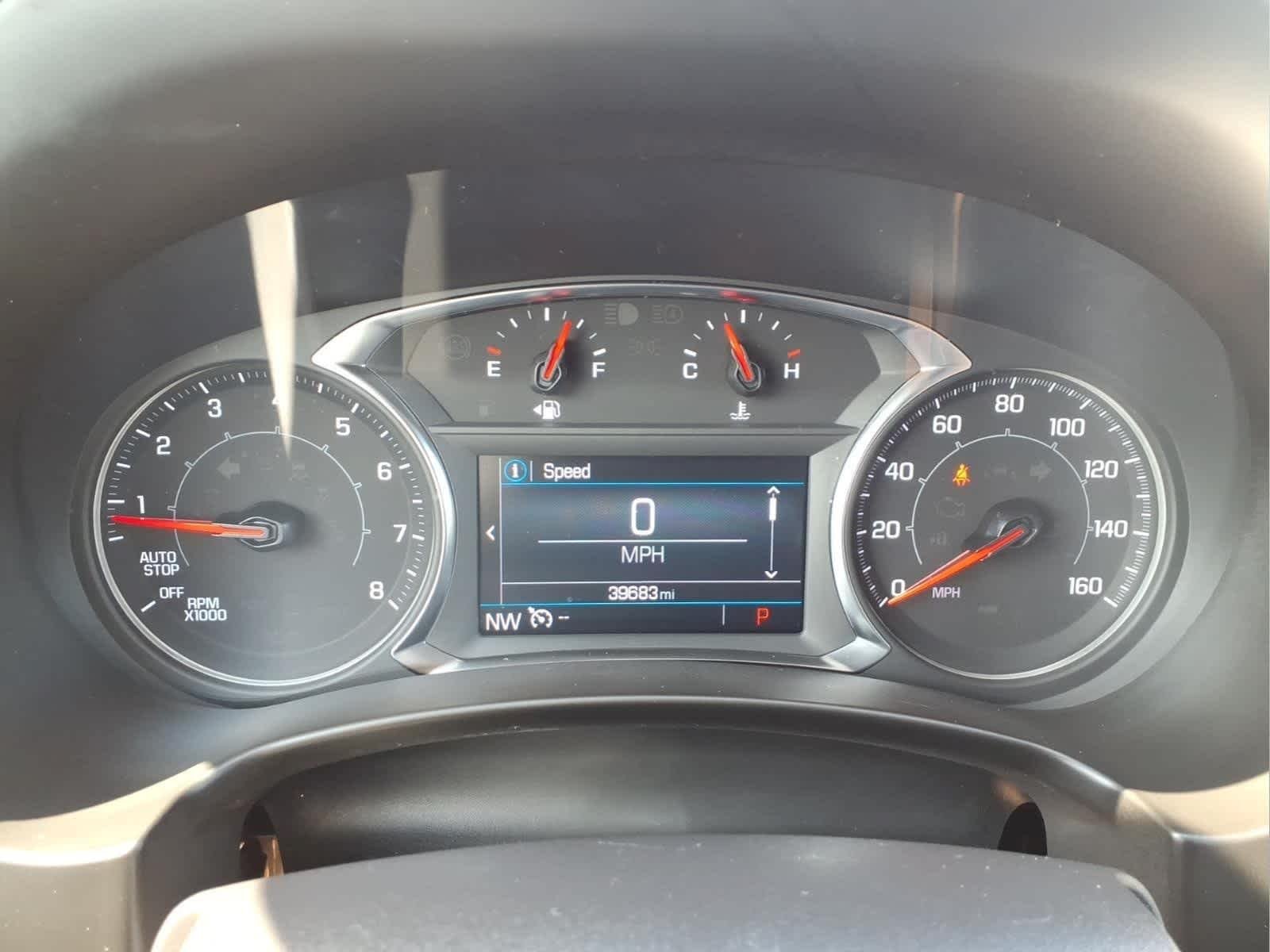 Used 2024 Sterling Metallic GMC SLE image 19