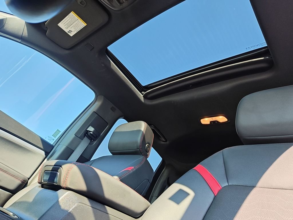 Used 2025 Orange Chevrolet Z71 image 24