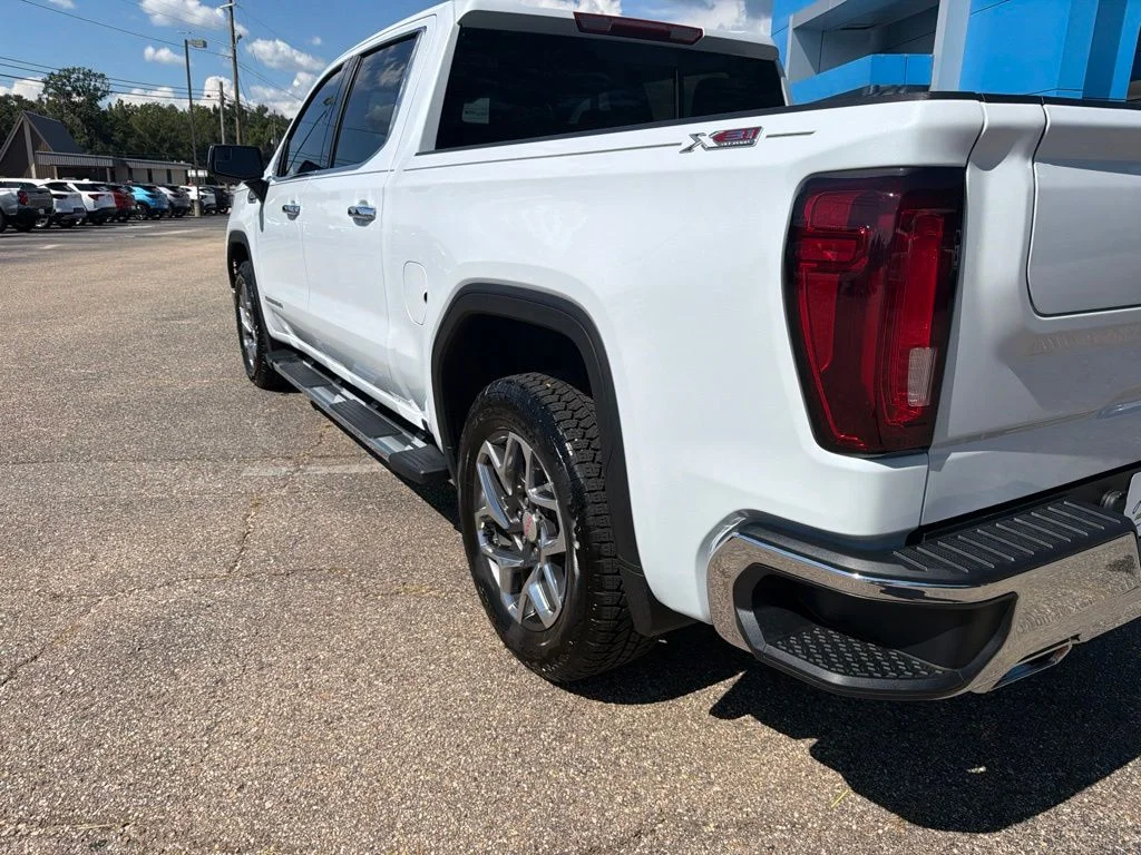 Used 2026 White GMC SLT image 3