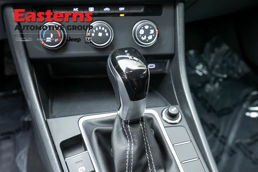 Used 2023 Black GMC SLE image 46