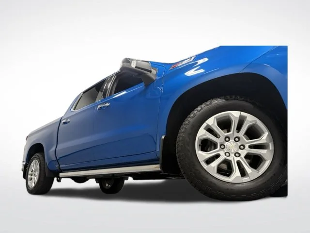 Used 2022 Blue Chevrolet LTZ image 2
