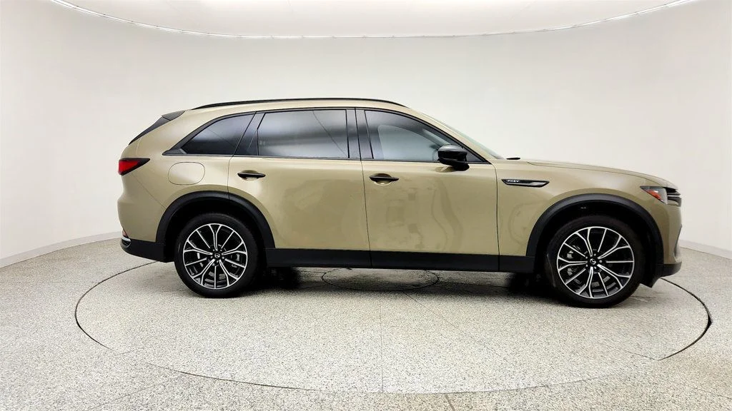 Used 2025 Zircon Sand Metallic Mazda Premium Package AWD image 4