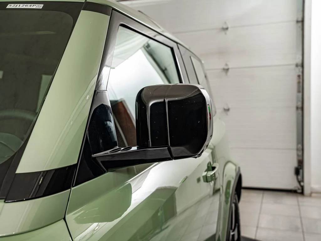 2023 Land Rover Defender 75th Edition - Photo 9