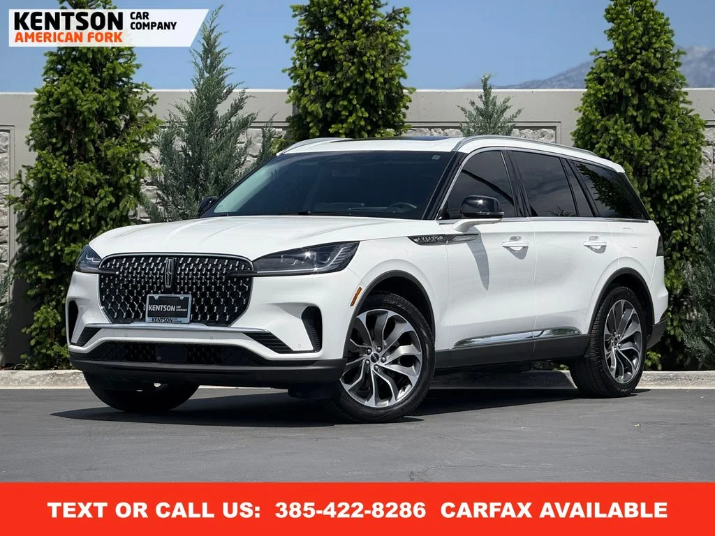 2025 Lincoln Aviator Reserve AWD's photo