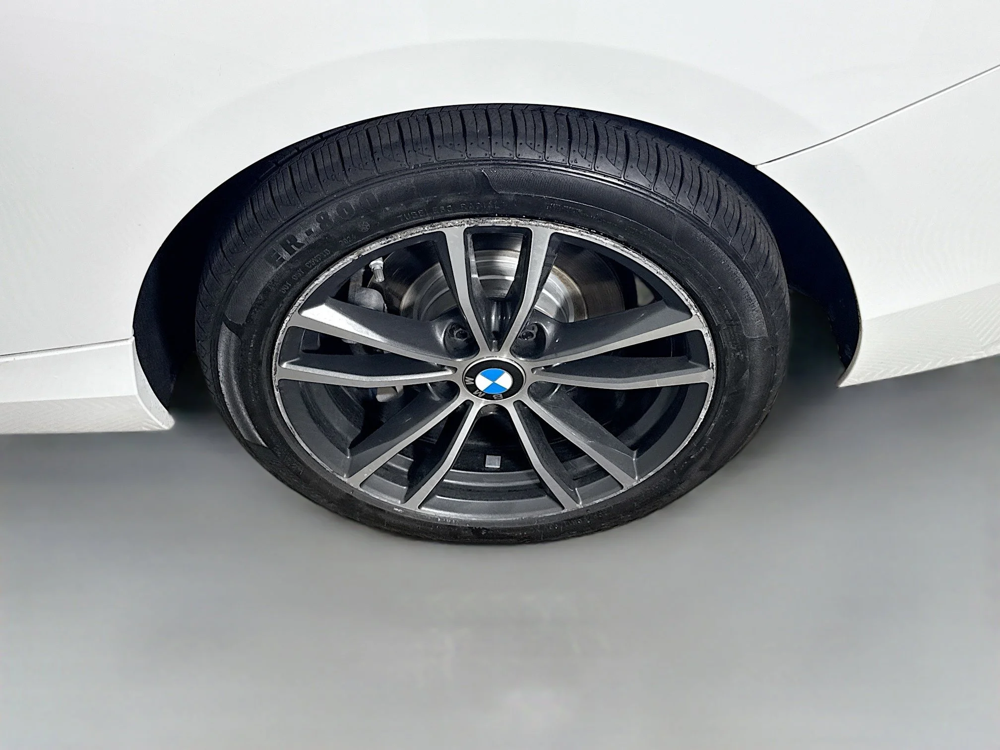 Used 2019 Alpine White BMW 230i image 31