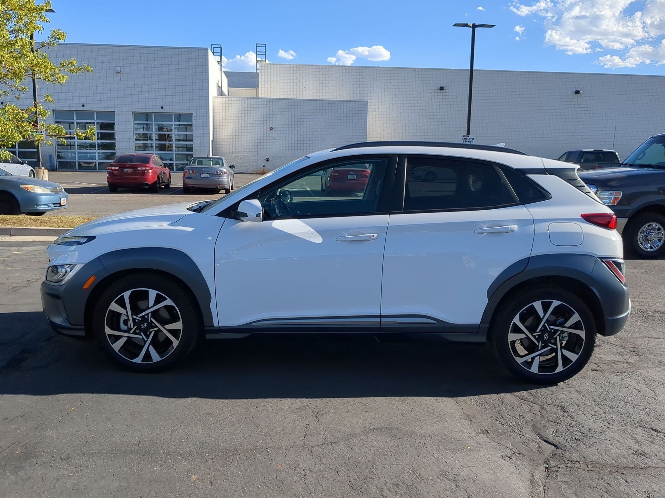 2023 Hyundai Kona Limited - Photo 7