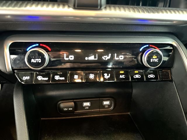 Used 2022 White Kia GT-Line image 18