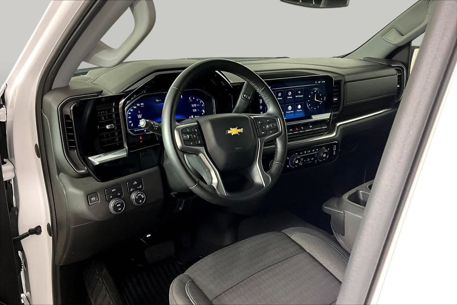 Used 2023 Summit White Chevrolet LT (2FL) image 17