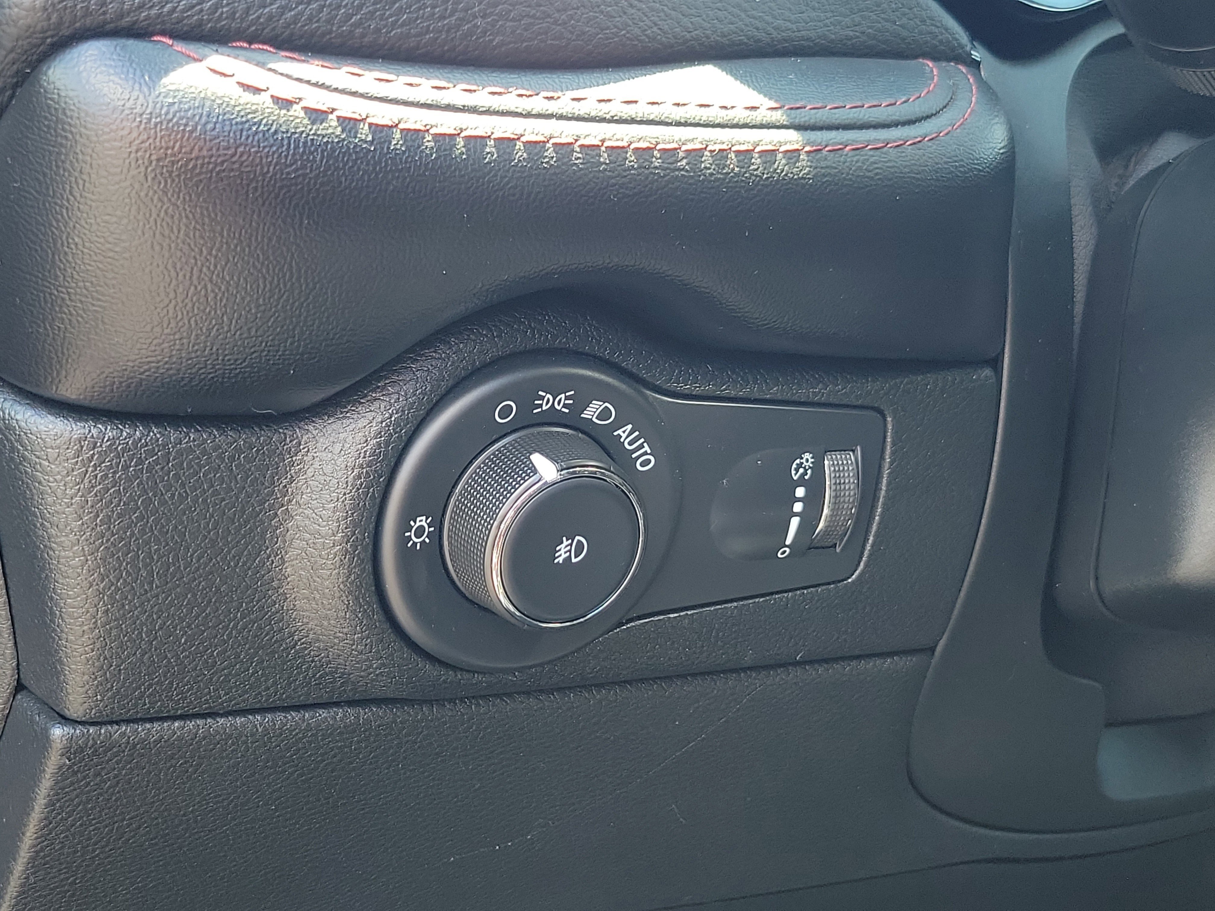 Used 2022 Octane Red Pearlcoat Dodge R/T image 16